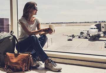 How to Stay Safe While Traveling Alone: Practical Advice